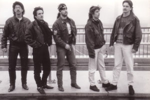 Uralt-Bestzung von Rockband Herb